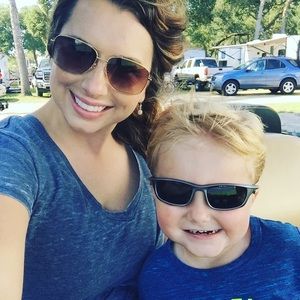 Meet your Posher, Ashlee